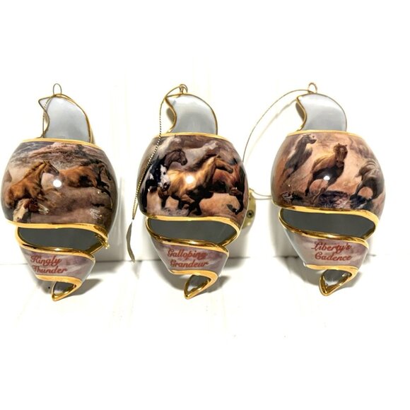 BRADFORD EDITION 2004 Heirloom Porcelain Horse Ornaments Free As The Wind Swirl - Picture 1 of 9